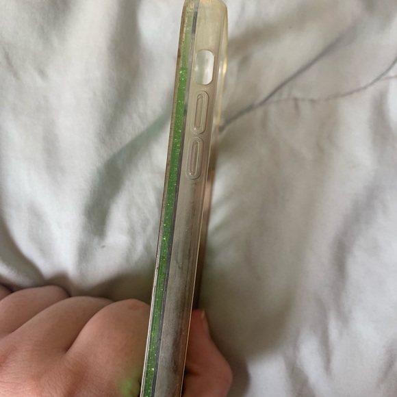 FREE WITH BUNDLE 🖤 iPhone X Avocado Liquid Case - Picture 5 of 8